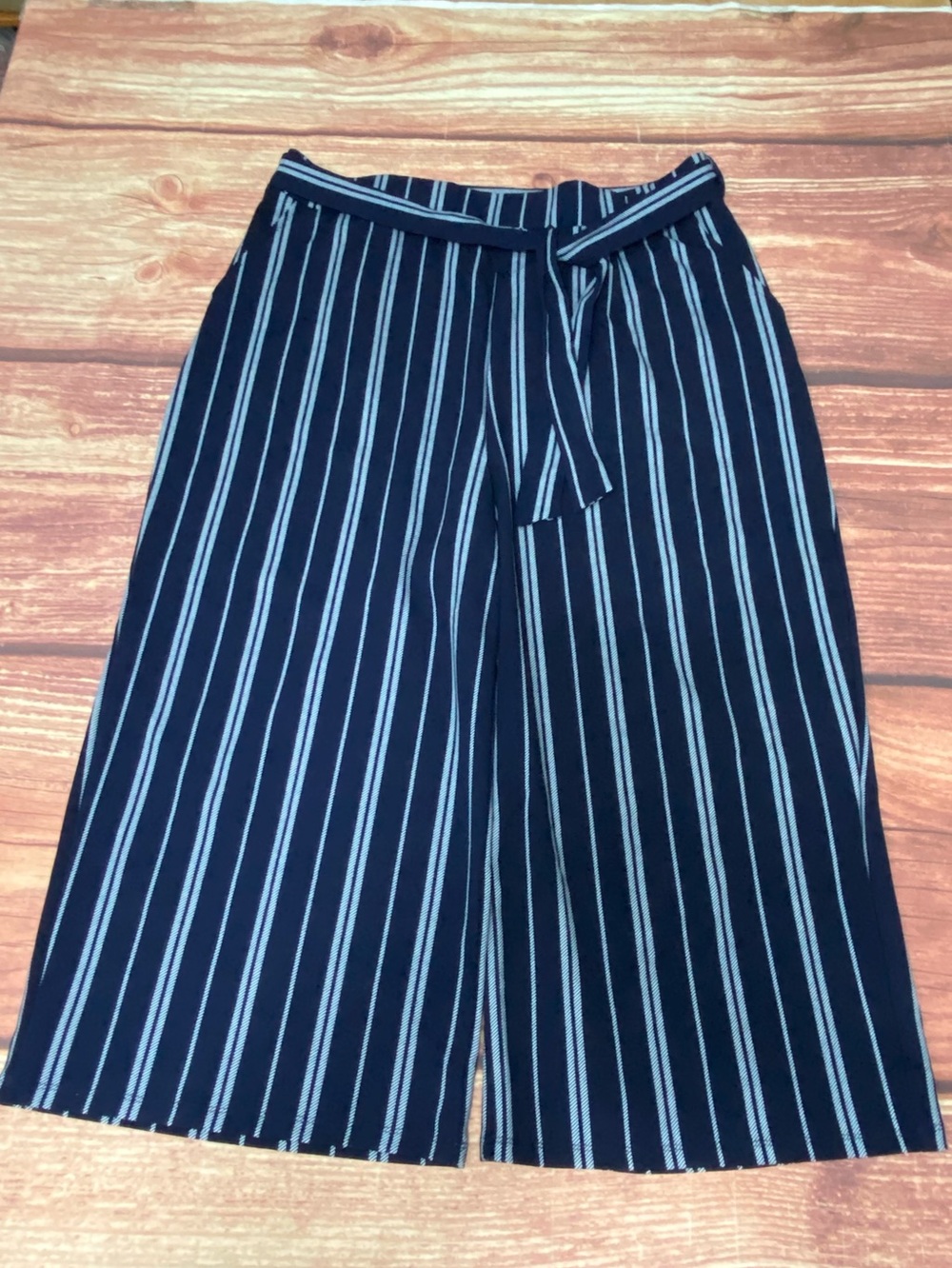 Amanda Green 38x22 High Waist Navy White Striped Wide Leg Cropped Pants XXL NWT